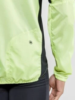 Craft Essence Light Wind Fietsjacket Geel Heren 13 Craft Essence Light Wind Fietsjacket Geel Heren -Craft 1908813 809000 essence light wind jacket c3 preview
