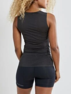 Craft Pro Dry Nanoweight Mouwloos Ondershirt Zwart Dames 10 Craft Pro Dry Nanoweight Mouwloos Ondershirt Zwart Dames -Craft craft onderkleding shirts mouwloos dames pro dry nanoweight sleeveless 1908853 999000 003
